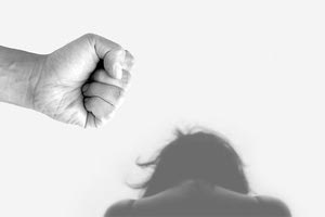 ΕΝΔΟΟΙΚΟΓΕΝΕΙΑΚΗ ΒΙΑ