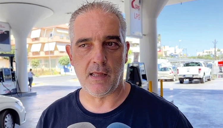 Ο Φώτης Δοξαστάκης