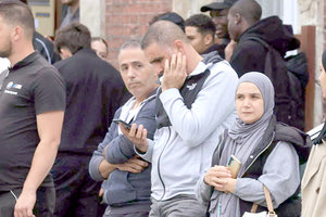 Επιθέσεις στο Πεκίνο και στο Παρίσι