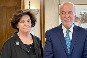 Η πρόεδρος του Αρείου Πάγου κα Ιωάννα Κλάπα-Χριστοδουλέα και ο υπουργός Δικαιοσύνης κ. Γ. Φλωρίδης