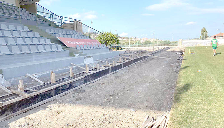 Σε εξέλιξη βρίσκονται τα  έργα στο γήπεδο των Αρχανών με στόχο ο Γιούχτας να μπορεί να επιστρέψει στην φυσική του έδρα πριν από το τέλος του χρόνου.