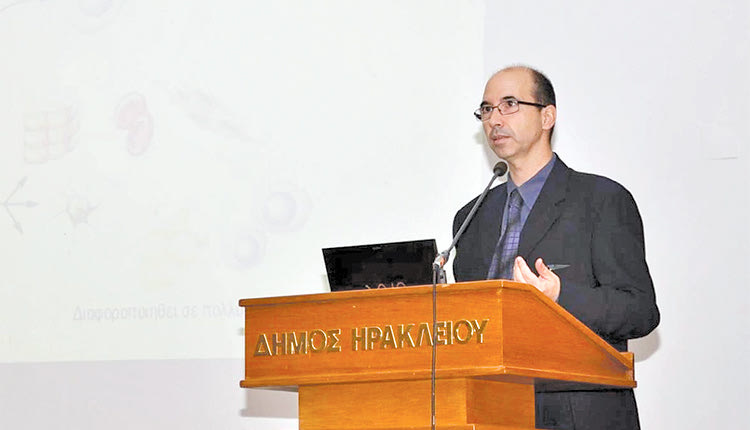 Ο αναπληρωτής καθηγητής Αιματολογίας κ. Χάρης Ποντίκογλου 