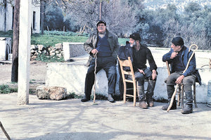 ΦΩΤΟΗΜΕΡΑΣ: Στην Ανώπολη του Ηρακλείου το 1976.