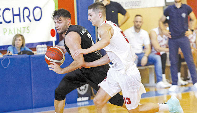 Ο Καλογεράκης της Αναγέννησης σε φάση από το ματς με την Κηφισιά