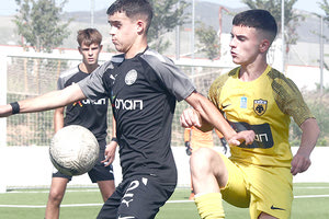 Φάση από το παιχνίδι της Κ15 του ΟΦΗ με την ΑΕΚ