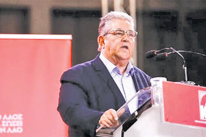 Αο γ.γ. της Κ.Ε. του ΚΚΕ Δημήτρης Κουτσούμπας