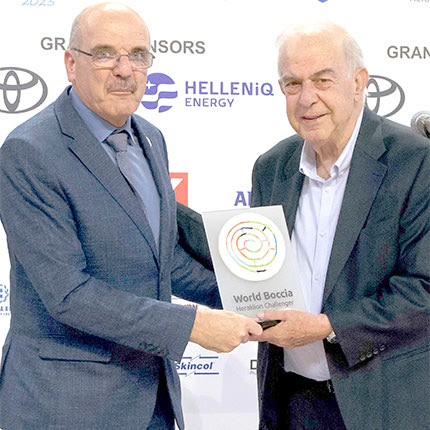 Τον δήμαρχο Ηρακλείου κ. Λαμπρινό βράβευσε ο κ. Τζαμούσης