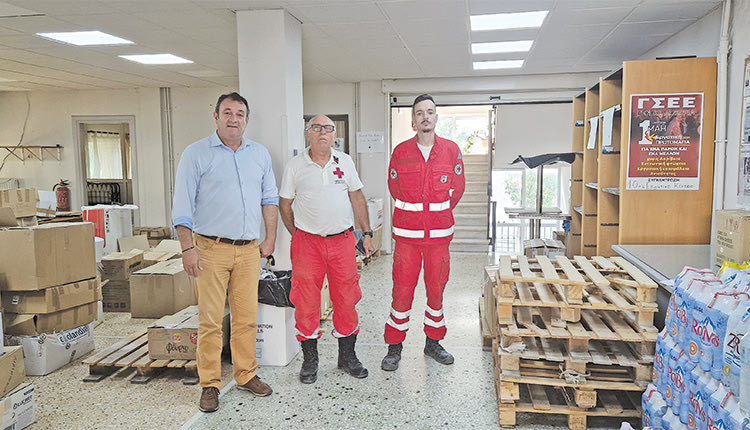 Πάνω από 40 τόνους τρόφιμα συνέλεξε το Εργατικό Κέντρο Ηρακλείου για τους πλημμυροπαθείς