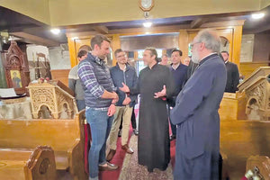 Η προειδοποίηση Κασσελάκη, η υπερ-έκθεση και η υιοθεσία της Ελλάδας από τον Τάιλερ