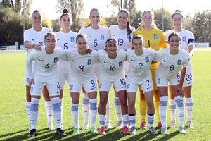 Η εθνική νεανίδων όπως παρατάχθηκε στο χθεσινό ματς