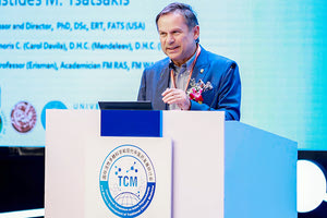 Ο καθηγητής Αριστείδης Τσατσάκης