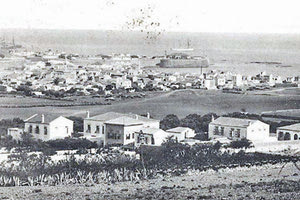 ΦΩΤΟΗΜΕΡΑΣ: 1904. Το Ηράκλειο και το λιμάνι φωτογραφημένο από την περιοχή του Πόρου - Κατσαμπά.