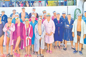 Οι μικροί κολυμβητές των Δελφινιών