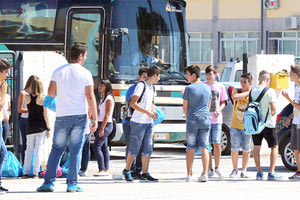 Ζήτημα νομικής κάλυψης των εκπαιδευτικών που συνοδεύουν μαθητές σε εκδρομές θέτει η ΕΛΜΕ