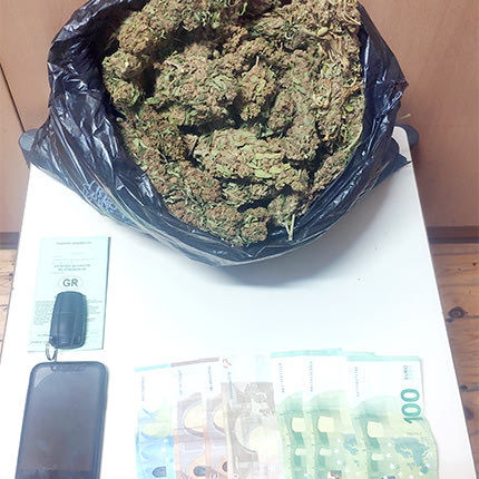 Κατείχε κάνναβη