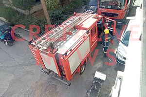 Οι ένοικοι απεγκλωβίστηκαν από την Πυροσβεστική