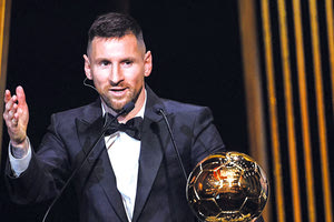 Ο Μέσι πήρε και φέρος την χρυσή μπάλα