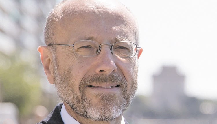 Ο υφυπουργός Υγείας Δημήτρης Βαρτζόπουλος