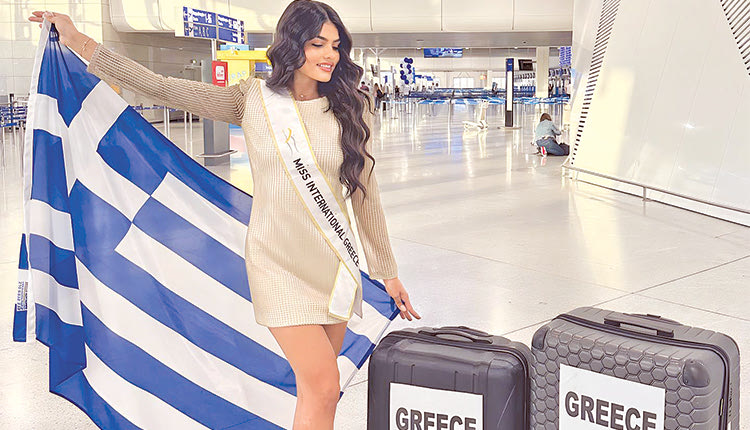 Η ΠΑΝΕΜΟΡΦΗ ΚΡΗΤΙΚΟΠΟΥΛΑ ΜΙΛΑ ΓΙΑ ΤΗ ΖΩΗ ΤΗΣ ΚΑΙ ΤΟ ΑΥΤΟΑΝΟΣΟ ΠΟΥ ΕΡΙΧΝΕ ΤΑ ΜΑΛΙΑ ΤΗΣ Βγήκε στις 15 ωραιότερες γυναίκες στον κόσμο