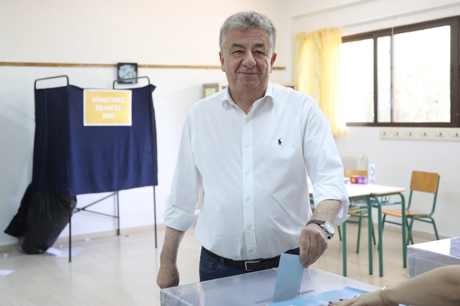 Στις Αρχάνες ψήφισε ο Σταύρος Αρναουτάκης