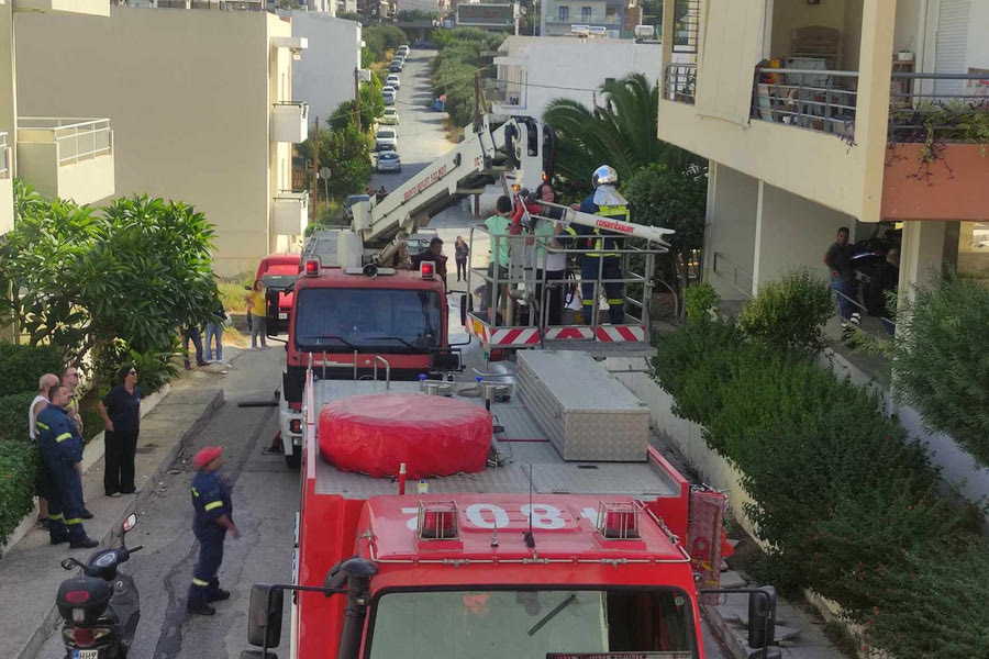 Αυτοψία στην υπόγεια αποθήκη με τις εκατοντάδες σφαίρες και τις εκρήξεις. Αύριο ενώπιον της Δικαιοσύνης ο ένοικος της αποθήκης