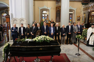 Η Κρήτη αποχαιρέτησε τον Γιώργο Γραμματικάκη (φωτορεπορτάζ)