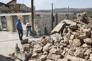 Ελ.Βατσινά: Γραφειοκρατία και κακή οργάνωση σε βάρος των σεισμόπληκτων