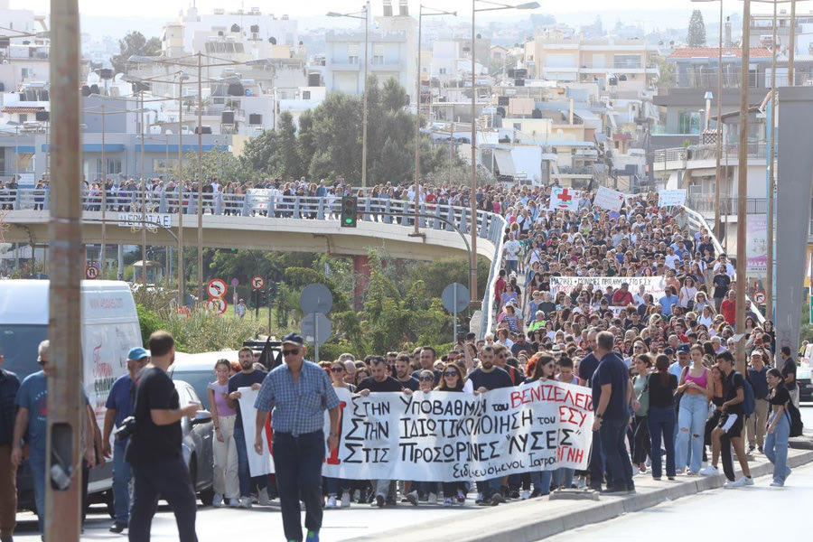 Σε εξέλιξη η πορεία για το Βενιζέλειο