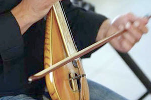 ΛΥΡΑ ΚΡΗΤΙΚΑ ΠΑΡΑΣΟΔΙΑΚΗ ΜΟΥΣΙΚΗ