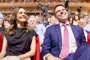 Κορυφώνεται η εσωκομματική κόντρα λίγα 24ωρα πριν από τις εκλογές