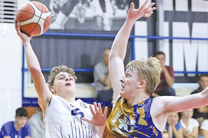 Φάση από το ματς «Ηράκλειο» ΟΑΑ - Πεδιάδα