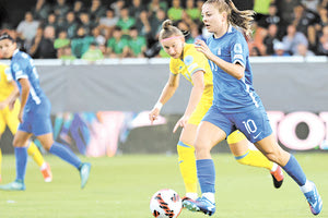 Η Σαρρή σε μια προσπάθειά της στο χθεσινό ματς της Εθνικής με την Ουκρανία