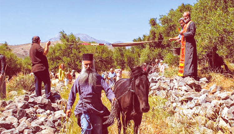 Ο ΝΙΚΟΣ ΨΙΛΑΚΗΣ ΣΤΗΝ “Π” ΜΕ ΑΦΟΡΜΗ ΤΗΝ ΕΚΘΕΣΗ ΦΩΤΟΓΡΑΦΙΑΣ ΠΟΥ ΕΓΚΑΙΝΙΑΖΕΤΑΙ ΣΗΜΕΡΑ
 ΣΤΗ ΒΑΣΙΛΙΚΗ ΤΟΥ ΑΓΙΟΥ ΜΑΡΚΟΥ ΓΙΑ ΤΑ ΕΘΙΜΑ ΤΟΥ ΝΗΣΙΟΥ ΜΑΣ
“Ήθελα να δείξω μιαν άλλη Κρήτη, 
την Κρήτη της καρδιάς μου”
