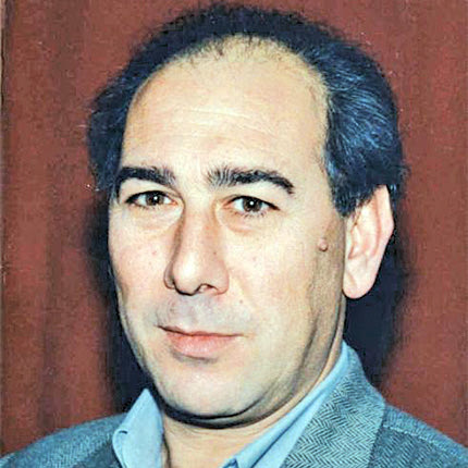  Μανόλης Ξυλούρης (Γκρας):  Πρόταση για ετήσιο ποδοσφαιρικό τουρνουά στα Ανώγεια και δωρεά εξαρτημάτων στο Κ.Υ. από τους φίλους του, υγειονομικούς του Ηρακλείου