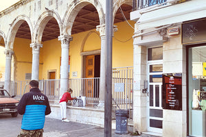 Έφτιαξαν αμέσως τη βάση ΕΞΩ ΑΠΟ ΤΗΝ ΒΑΣΙΛΙΚΗ ΤΟΥ ΑΓΙΟΥ ΜΑΡΚΟΥ