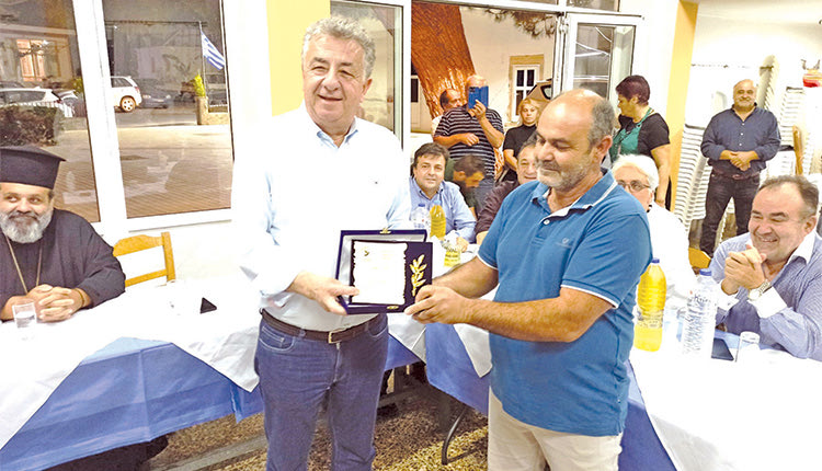Για την προσφορά του στον πολιτισμό τιμήθηκε ο περιφερειάρχης