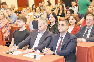 “Θα συνεχίσουμε να στηρίζουμε την υγεία στο νησί” είπε ο περιφερειάρχης