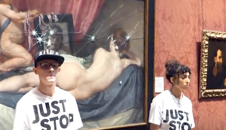 Δεν κρατιούνται οι ακτιβιστές ανά τον κόσμο εάν δεν κάνουν την ανοησία με τους πίνακες.