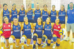 Η ομάδα νεανίδων της ΓΕΗ