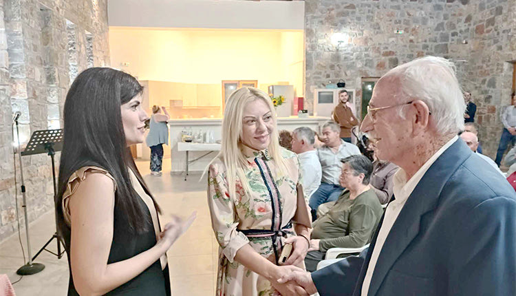 Ο κ. Δημήτρης Μουδατσάκης τιμήθηκε για την προσφορά του στα γράμματα και μίλησε για τον θρυλικό Μωυσή