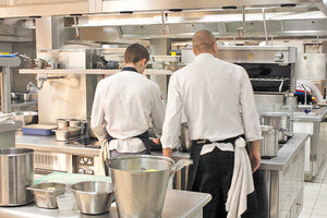 Σε έλλειψη και διευθυντικά στελέχη