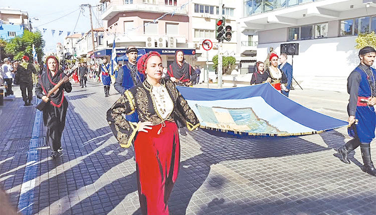  Ο ΠΕΡΙΦΕΡΕΙΑΡΧΗΣ ΣΤΙΣ ΕΚΔΗΛΩΣΕΙΣ ΓΙΑ ΤΟ ΟΛΟΚΑΥΤΩΜΑ  ΤΟΥ ΑΡΚΑΔΙΟΥ
Με λαμπρότητα τιμήθηκε η 157η επέτειος στο Ρέθυμνο και την ιστορική Μονή 
