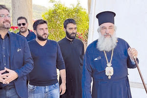 Φόδελε: Στον Άγιο Γεώργιο Αρχιεπίσκοπος και δήμαρχος