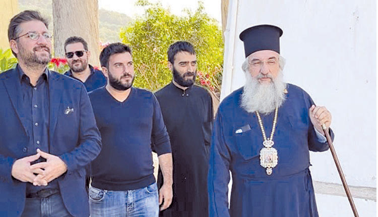 Φόδελε: Στον Άγιο Γεώργιο Αρχιεπίσκοπος και δήμαρχος