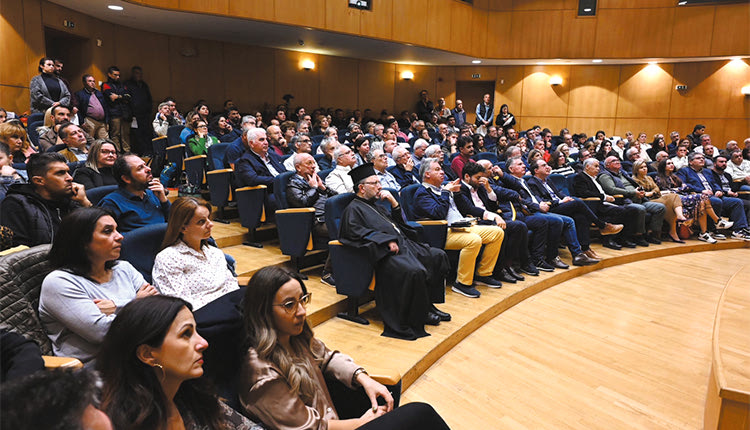  Πλήθος κόσμου στην εκδήλωση 