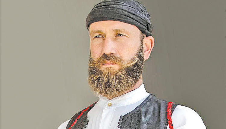 ΠΑΡΟΥΣΙΑΖΕΤΑΙ ΤΗ ΔΕΥΤΕΡΑ 27 ΝΟΕΜΒΡΙΟΥ ΑΠΟ ΤΟΝ ΝΙΚΟ ΨΙΛΑΚΗ ΚΑΙ ΤΟΝ ΑΝΤΩΝΗ ΜΑΡΤΣΑΚΗ
Όλα τα κρητικά έθιμα και οι 
λαϊκές τελετουργίες σε 610 σελίδες 