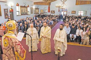 Από άμβωνος  ο Αρχιεπίσκοπος κ. Ευγένιος  στον εορτάζοντα Μητροπολιτικό Ναό του Αγίου Μηνά μίλησε με τα καλύτερα λόγια για τον Περιφερειάρχη Σταύρο Αρναουτάκη  και την διαχρονική στήριξη του στην Εκκλησία της Κρήτης και για τις ενέργειες ενίσχυσης της στατικής επάρκειας του  μητροπολιτικού ναού