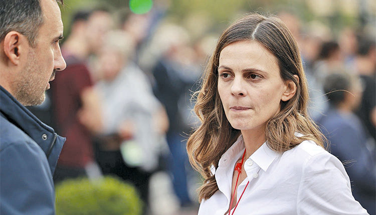 Η Αχτσιόγλου τον λέει... ακροδεξιό, αλλά παραμένει στο κόμμα!