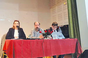 ΑΠΟ ΤΗΝ ΕΙΣΑΓΓΕΛΕΑ ΑΝΗΛΙΚΩΝ ΡΕΘΥΜΝΟΥ ΣΕ ΕΠΙΜΟΡΦΩΤΙΚΗ ΗΜΕΡΙΔΑ Οδηγίες στους εκπαιδευτικούς για το πώς να χειρίζονται ζητήματα παιδικής κακοποίησης