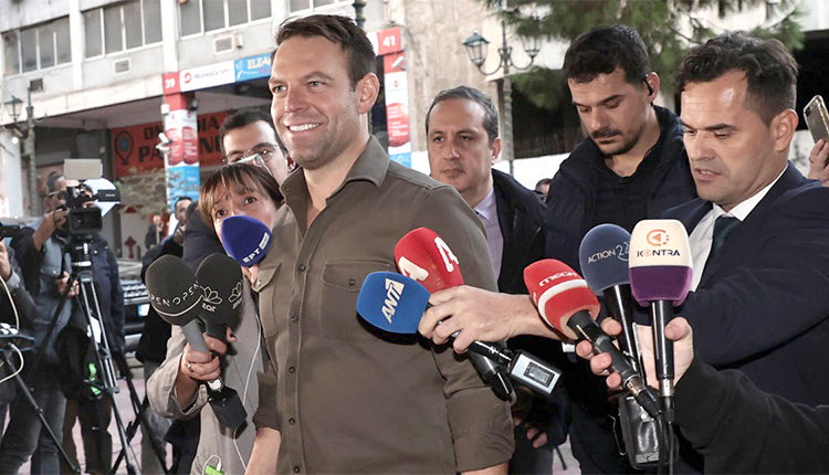 «Κλείνει ένας κύκλος εσωστρέφειας» τόνισε ο πρόεδρος της αξιωματικής αντιπολίτευσης